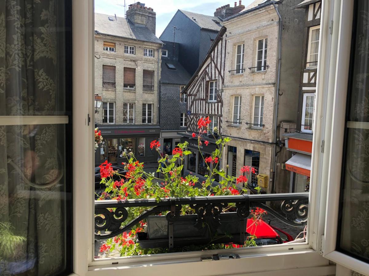 L'Appartement R Postel Honfleur Exterior foto